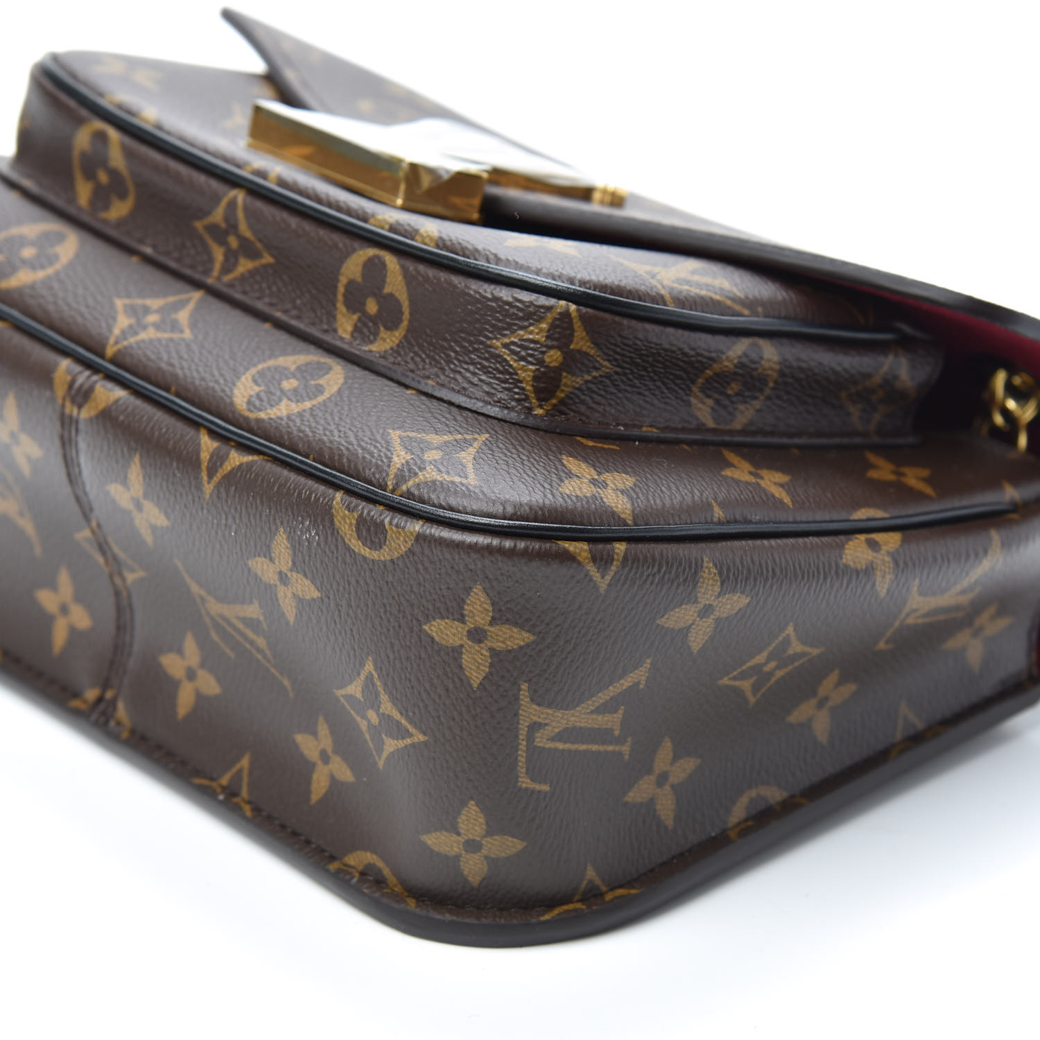 2LOUIS VUITTON Monogram Passy